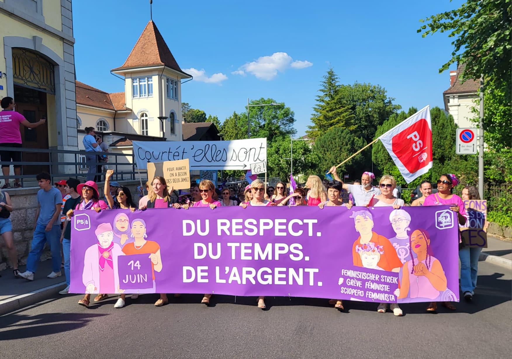 Grève féministe à Delémont, 14 juin 2023 (photos: Georges Henz et camarades)